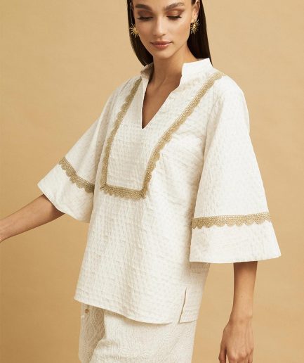 ΜΠΛΟΥΖΑ ΜΕ ΧΡΥΣΕΣ ΛΕΠΤΟΜΕΡΕΙΕΣ